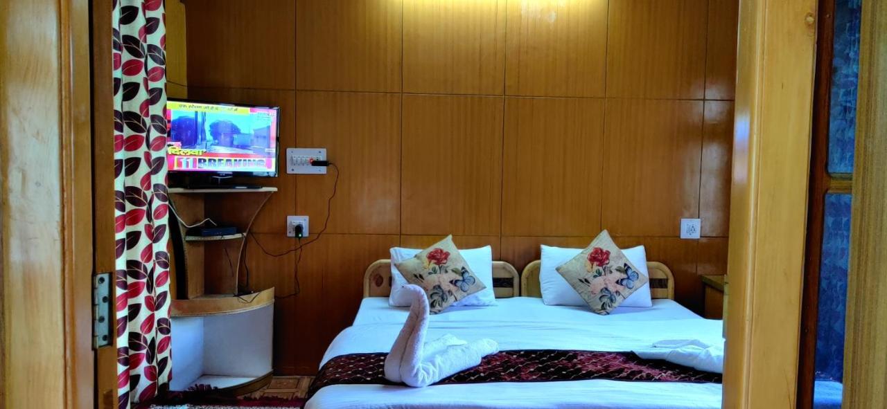 Youthok Guest House Лех Екстер'єр фото