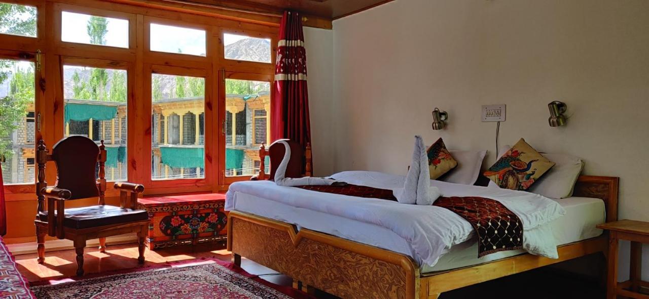 Youthok Guest House Лех Екстер'єр фото