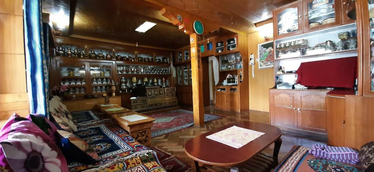 Youthok Guest House Лех Екстер'єр фото