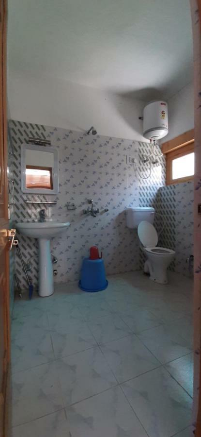 Youthok Guest House Лех Екстер'єр фото