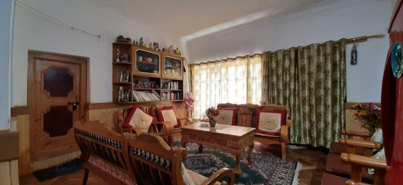 Youthok Guest House Лех Екстер'єр фото